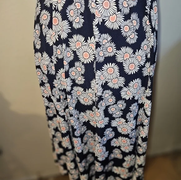 Womans Blue Floral Print Knee Length Skirt Size 8 - Picture 7 of 10